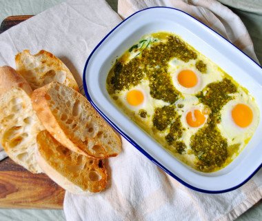 Coddled green eggs 1