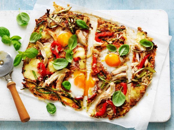 zucchini and egg pizza