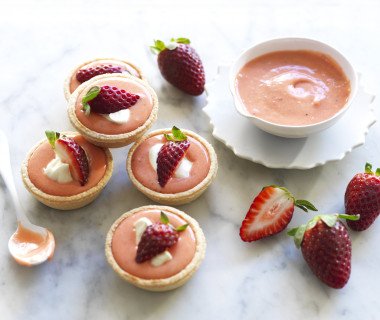 Strawberry curd tarts 5832 v4