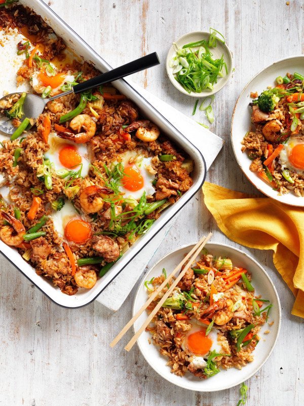 tray bake egg fried rice