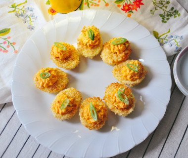 cammienoodle devilled eggs image1jpg
