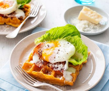 Chicken Caesar Omelette Waffles 0429 (1)