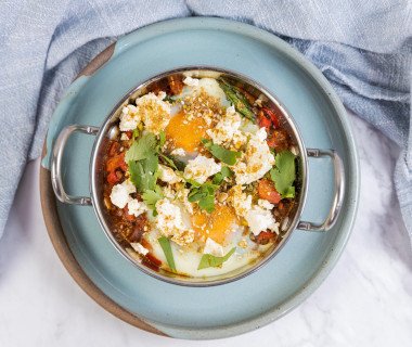 Persian Baked Eggs with Lentils and Spinach