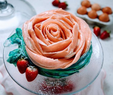 Rose cake 3 horizontal 1