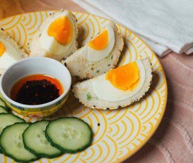 Scotch egg prawn