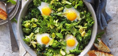 Green shakshuka cropped