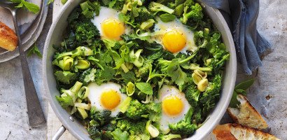 Green shakshuka cropped