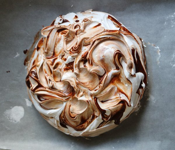 mocha pavlova
