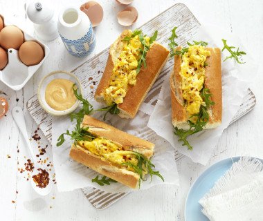 Hot egg rocket brekkie roll 7142