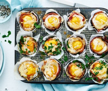 Prosciutto egg cups